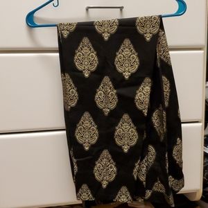 NWOT Black Jacquard Pakistani pants